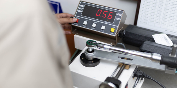 torque wrench calibration image